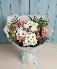 Букет цветов из:  Розы, Лизиантусы и Хризантемы в Поливаново