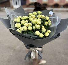Букет Белые кустовые розы Солинеро в Поливаново
