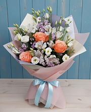 Букет цветов из:  Лизиантусы, Розы, Альстромерии и Гипсофила в Поливаново