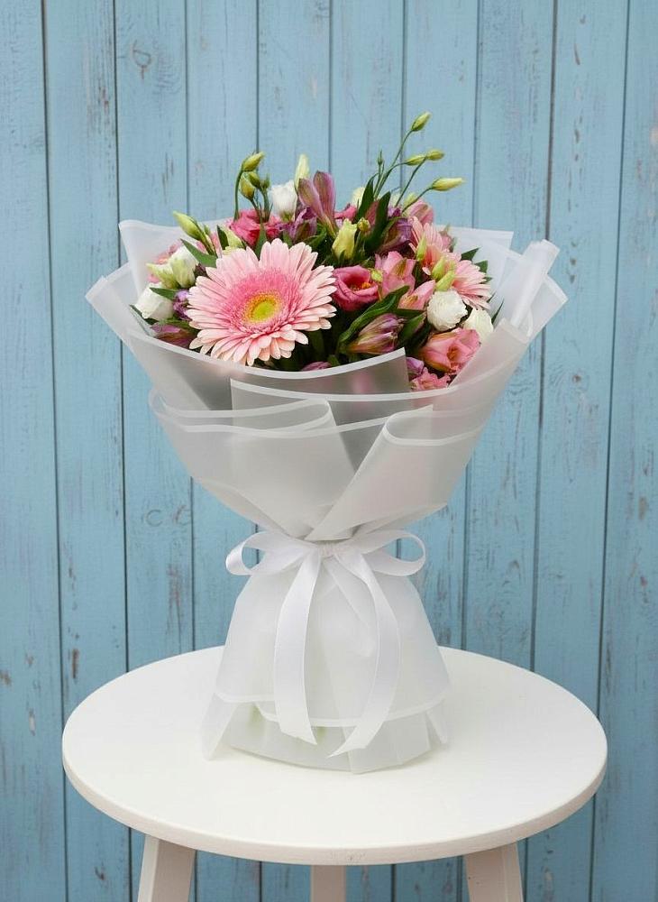 Букет цветов из: Герберы, Альстромерии и Лизиантусы в Поливаново