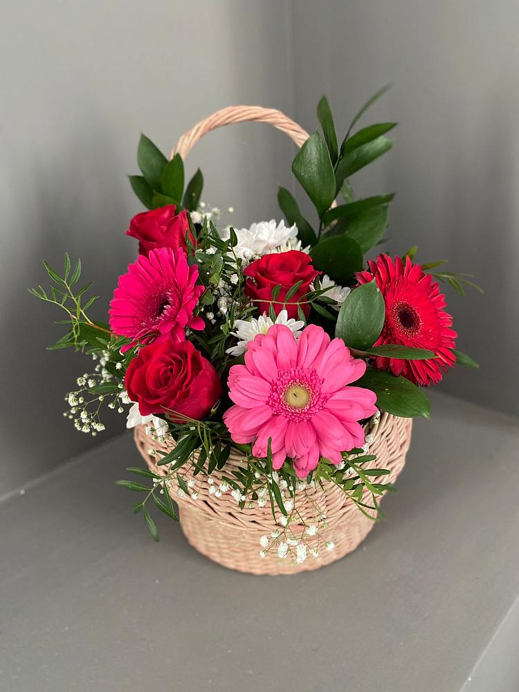 Цветочная композиция из Розы, Хризантемы и Герберы в корзине в Поливаново
